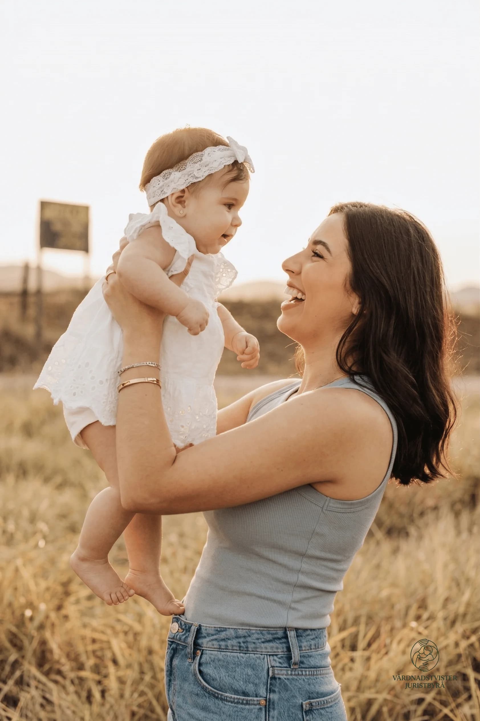 Barn i stillsam hemmiljö som speglar behovet av trygghet och förutsebarhet i frågor om vårdnadstvist i Trollhättan
